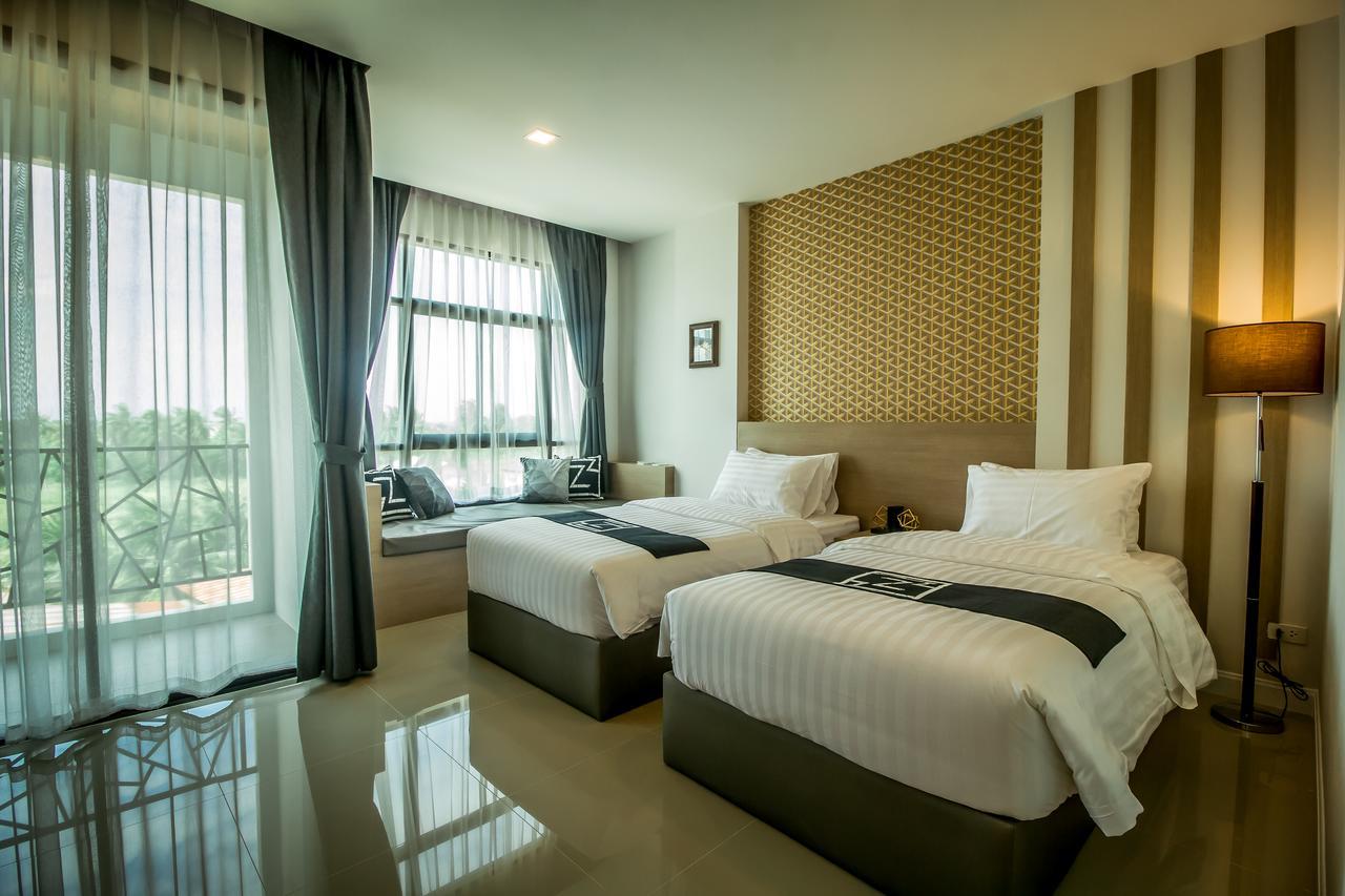 Triple Z Hotel Хуахін Екстер'єр фото